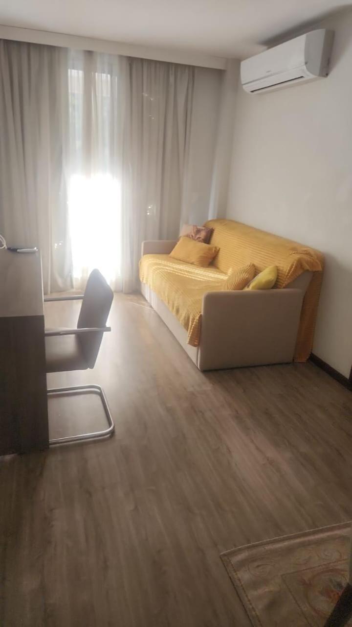 Apto Inteiro Sala E 1 Na Barra Olimpica Apartamento *